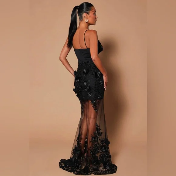 Luxe Embroidered Formal Maxi Dress Gown - Size S - Black - New wi/ Tags - Picture 3 of 4